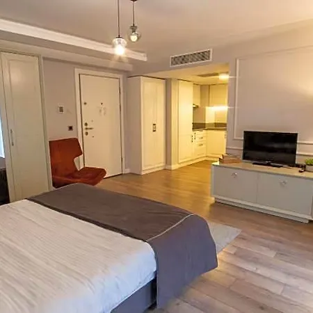 Deluxe Myway Hotel 4*