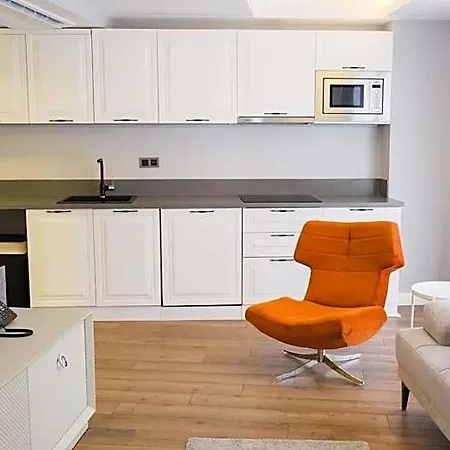 Deluxe Myway Hotel 4*